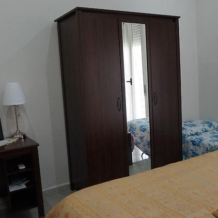 B&B Irene Кастелламмаре-ди-Стабия Экстерьер фото